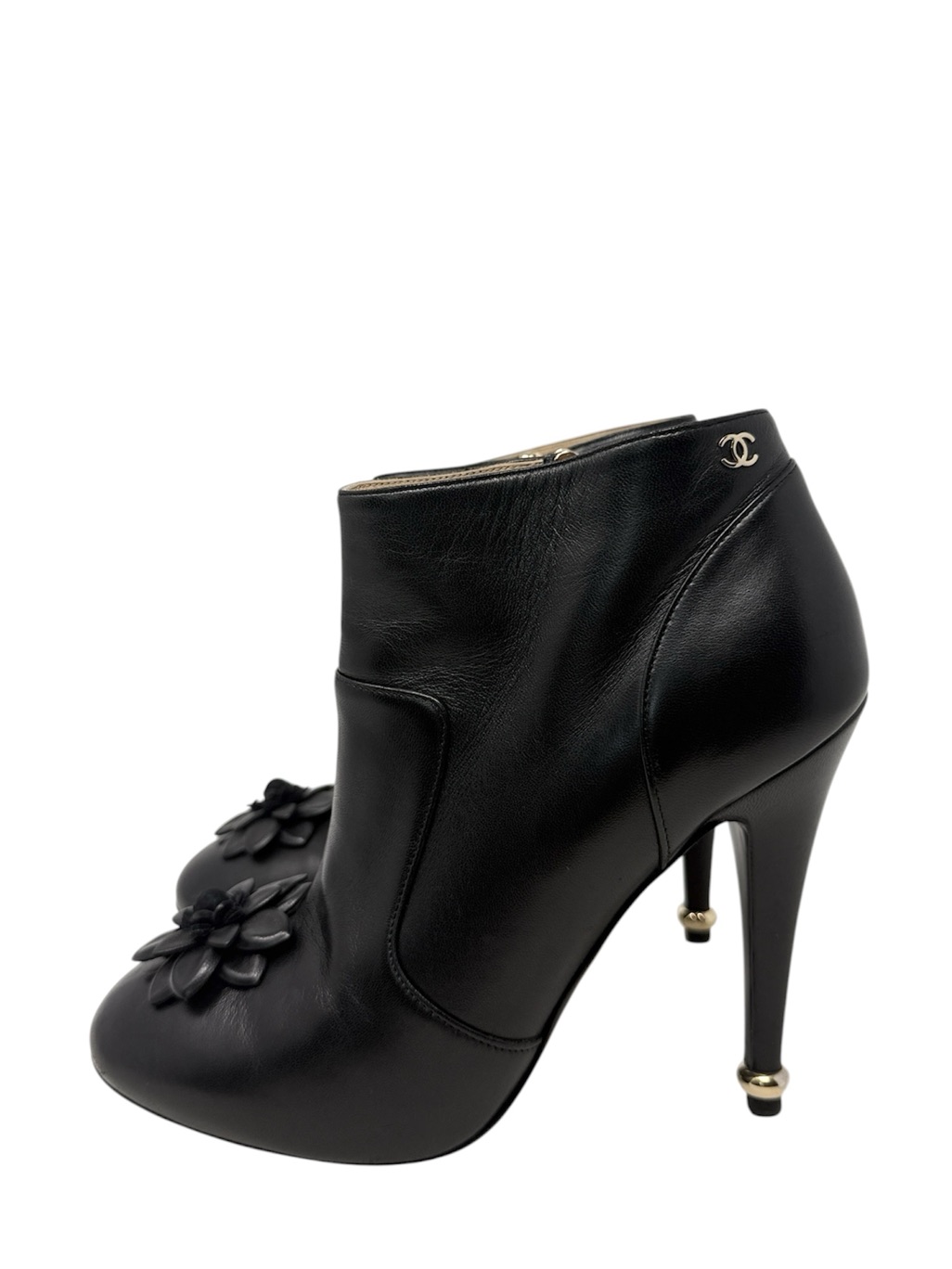 Chanel Interlocking Cc Logo Camellia Flower Toe Black Leather Booties Size 37